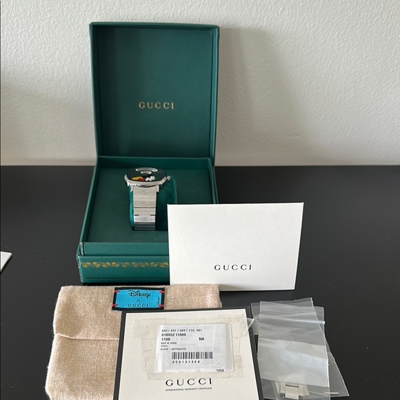DisneyxGucci Watch with Mickey Mouse Design - Picture 3 of 4